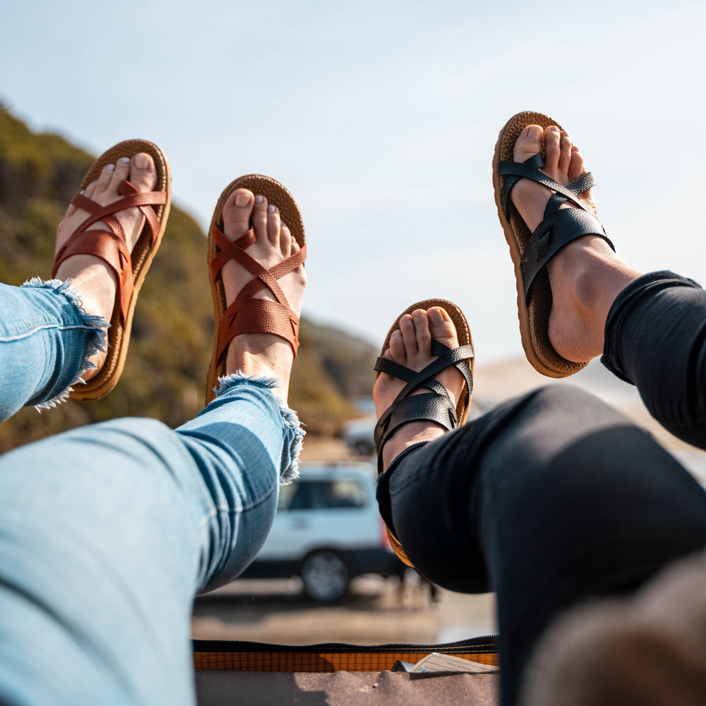 10,000+ Woman Feet Sandals Stock Photos, Pictures & Royalty-Free Images -  iStock | Woman feet sandals desert